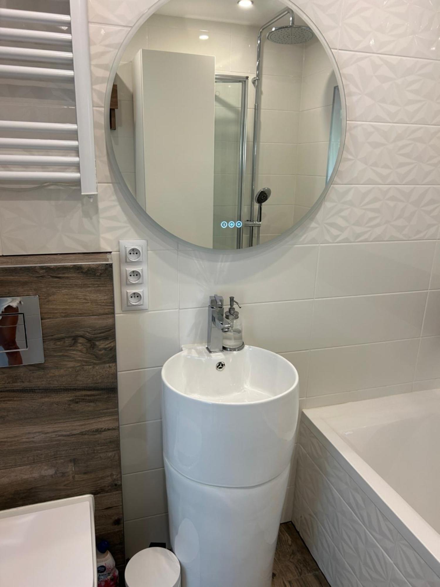 Belle Chambre Privee Avec Le Jardin Privatif Et Le Jacuzzi Cavalaire-sur-Mer Dış mekan fotoğraf