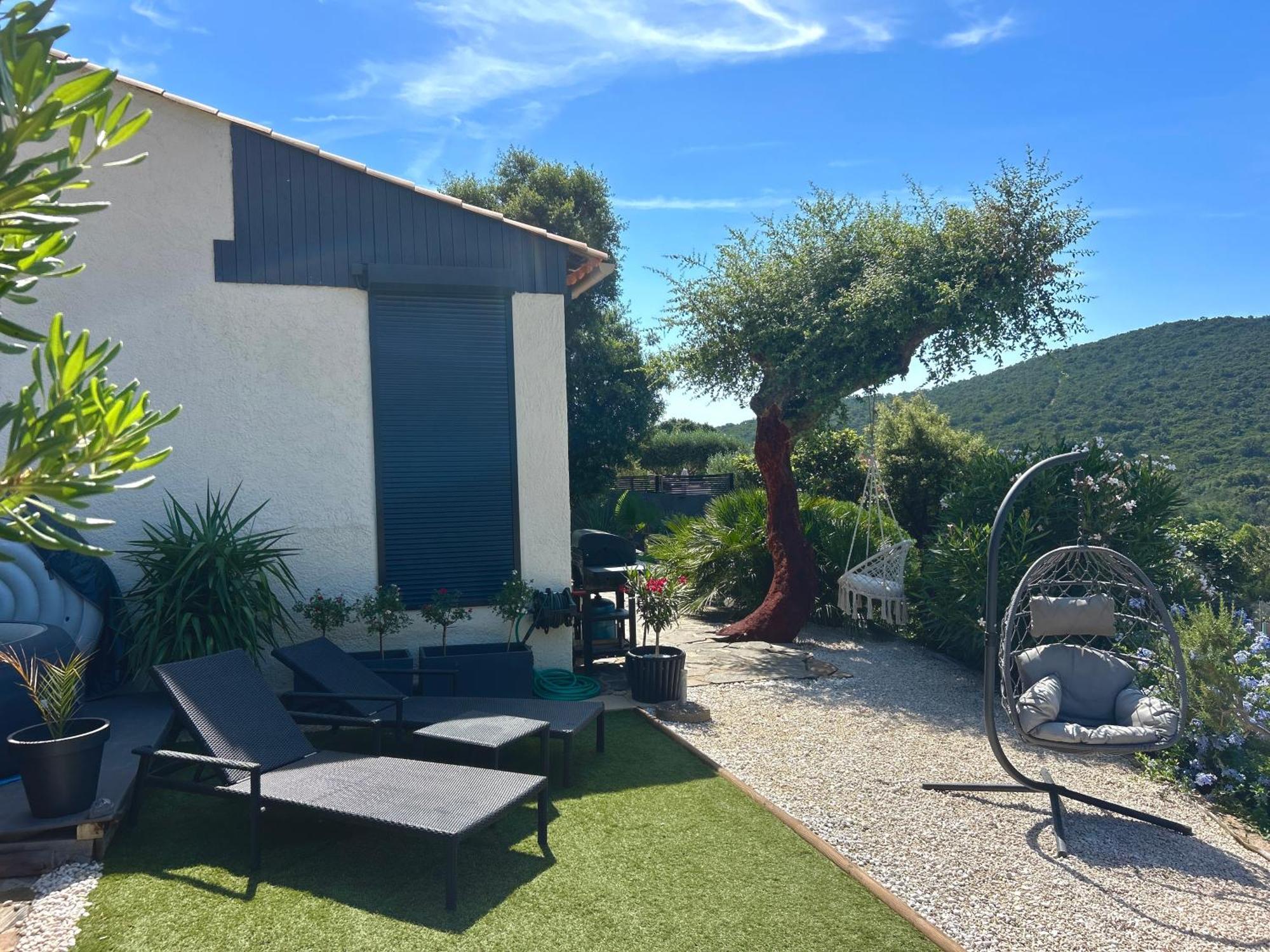 Belle Chambre Privee Avec Le Jardin Privatif Et Le Jacuzzi Cavalaire-sur-Mer Dış mekan fotoğraf