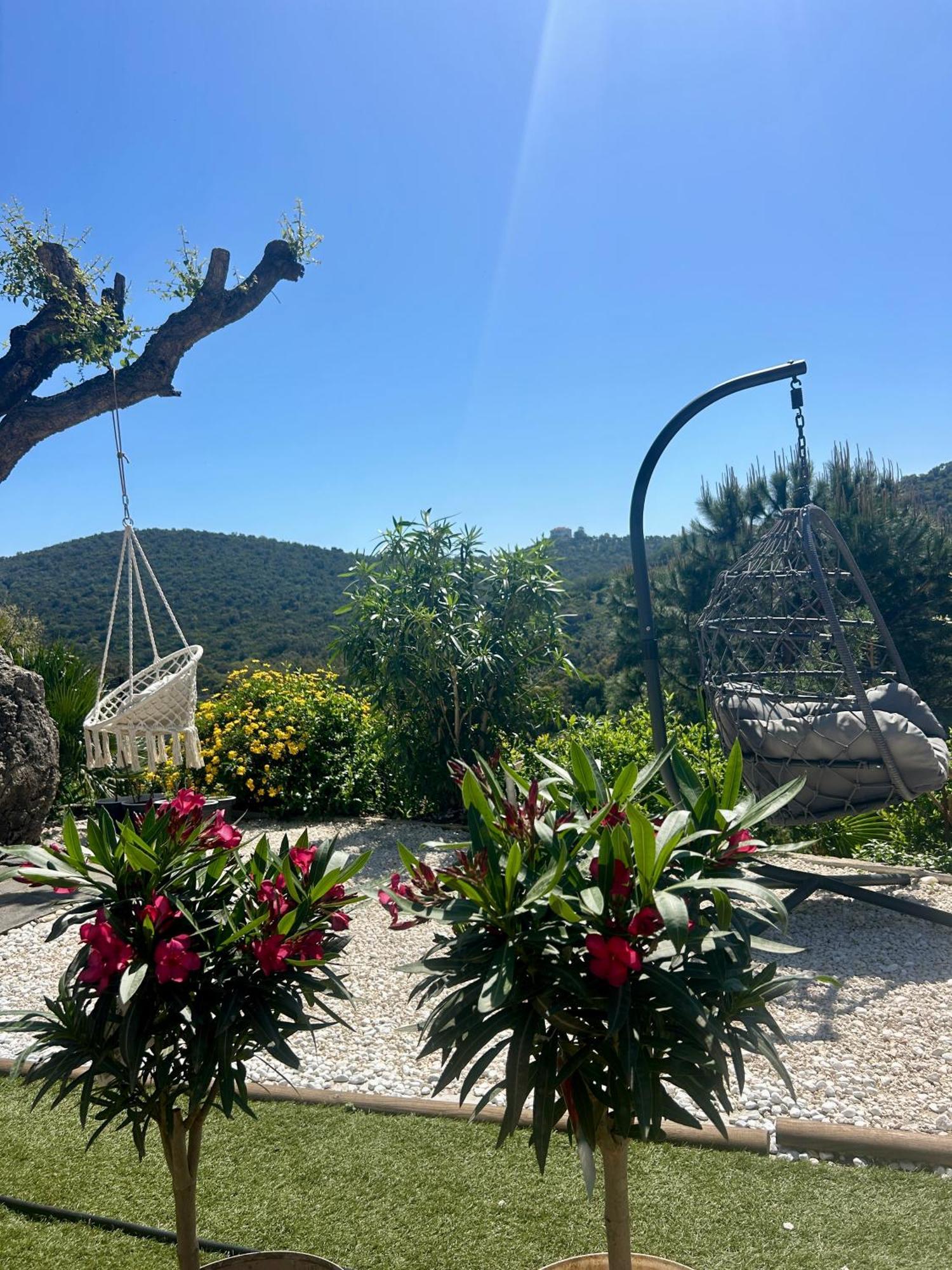 Belle Chambre Privee Avec Le Jardin Privatif Et Le Jacuzzi Cavalaire-sur-Mer Dış mekan fotoğraf