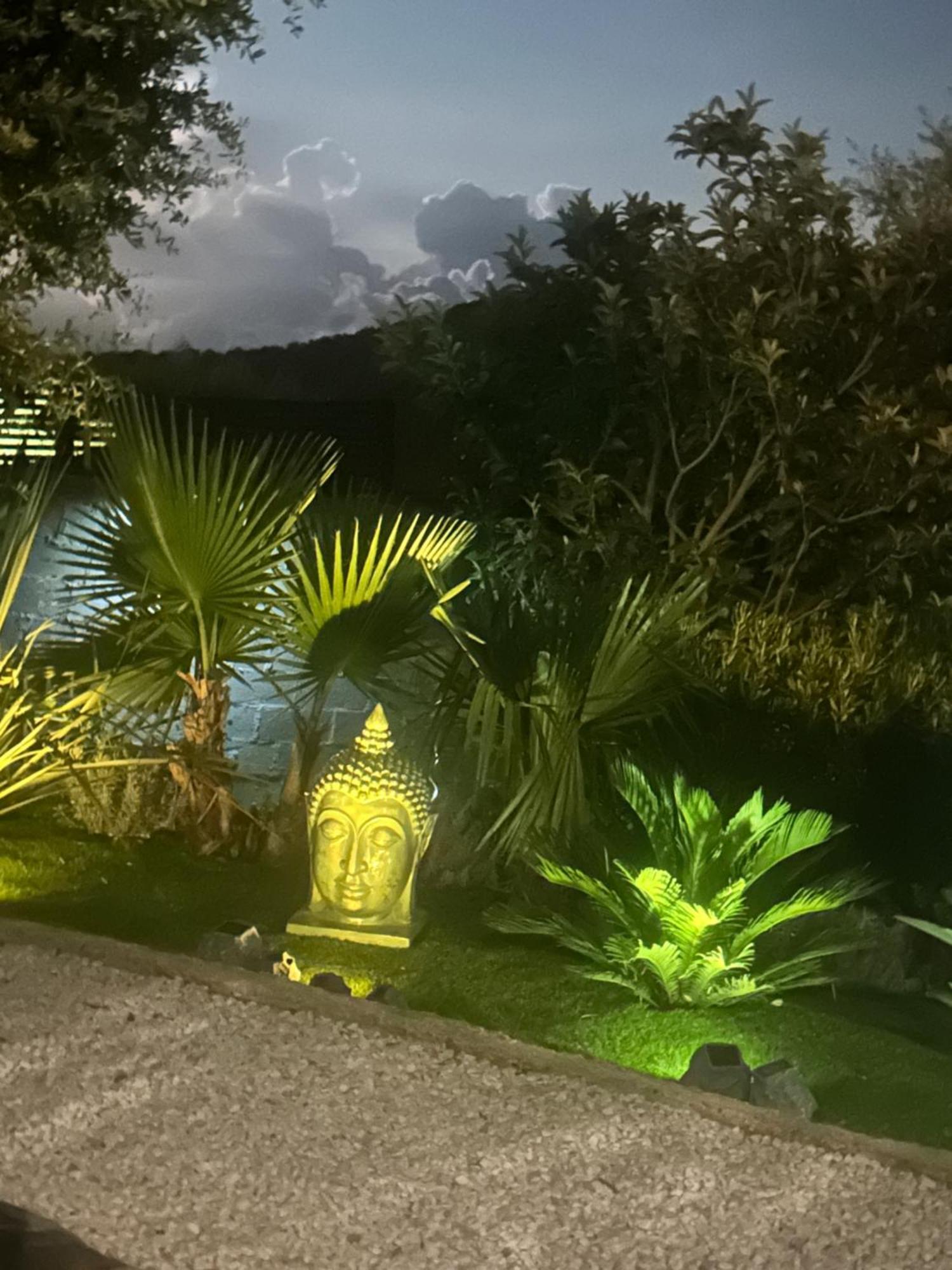 Belle Chambre Privee Avec Le Jardin Privatif Et Le Jacuzzi Cavalaire-sur-Mer Dış mekan fotoğraf